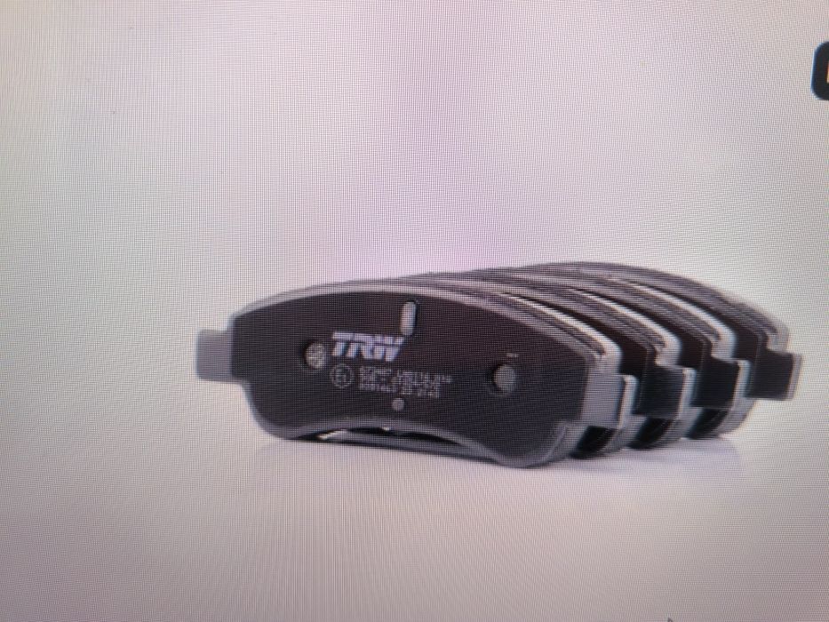 Чисто нови накладки TRW GDB 1463