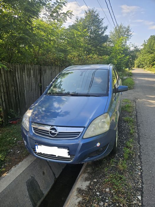 Vand/Dezmembrez Opel Zafira B