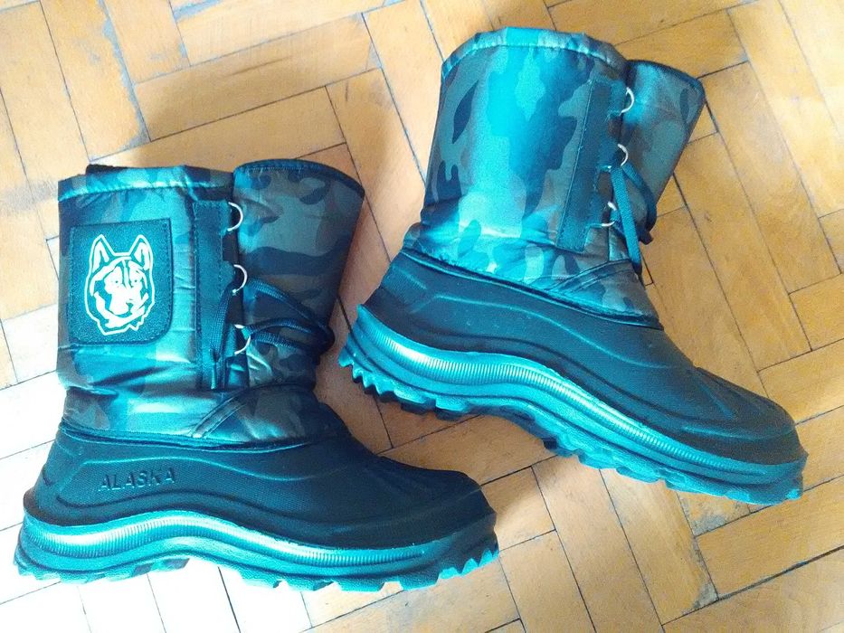 Гумени ботуши тип апрески с гума до глезените марка ALASKA на 1 носене