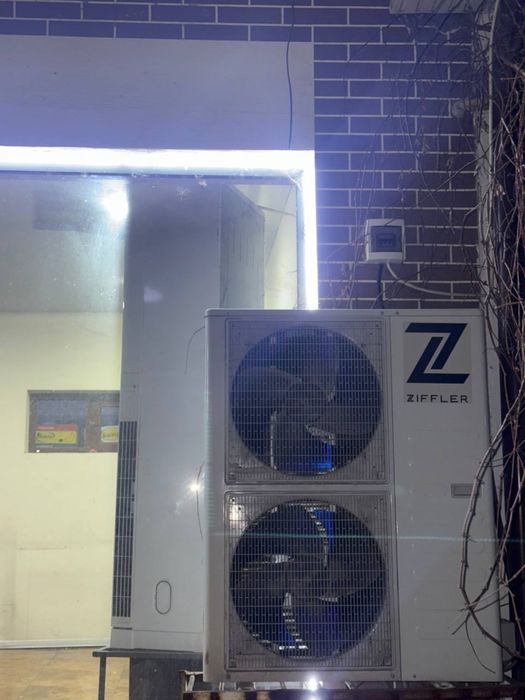 Продается витрина холодильник и кондиционер