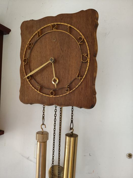 Ceas de perete cu pendul