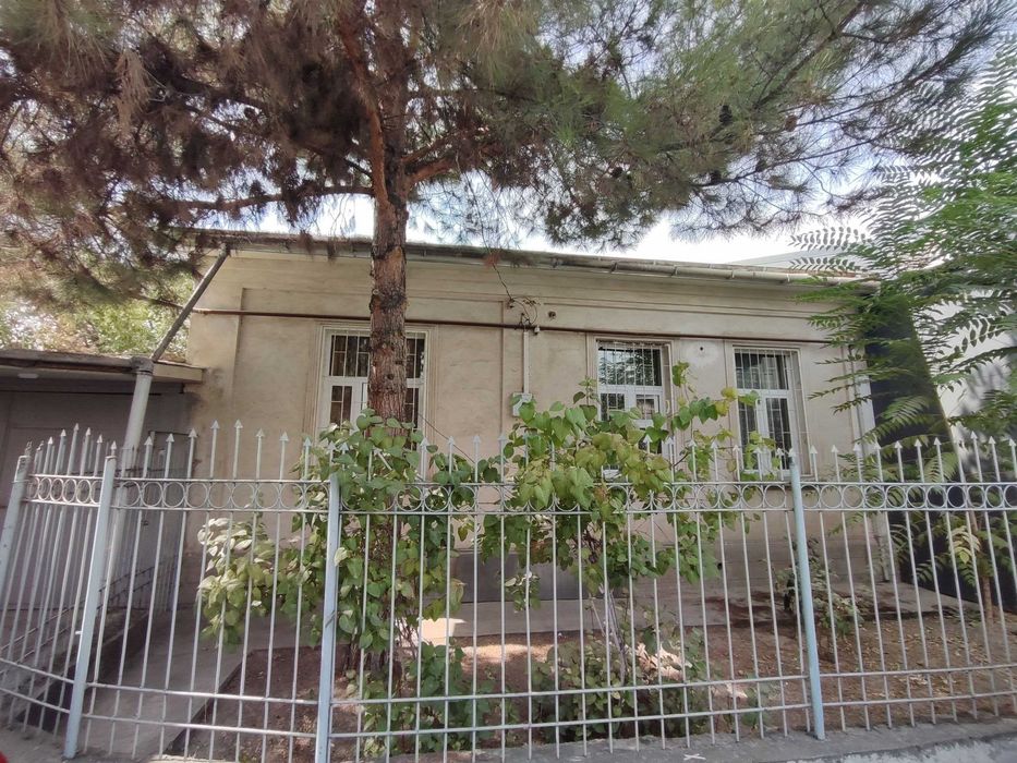 Частный дом с участком 4,7 сотки махалля Домбрабад