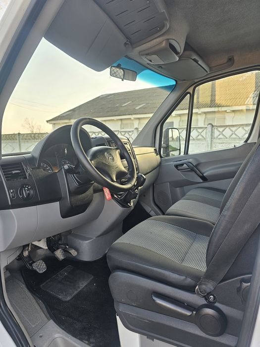Mercedes sprinter 416..an 2010..7 locuri!