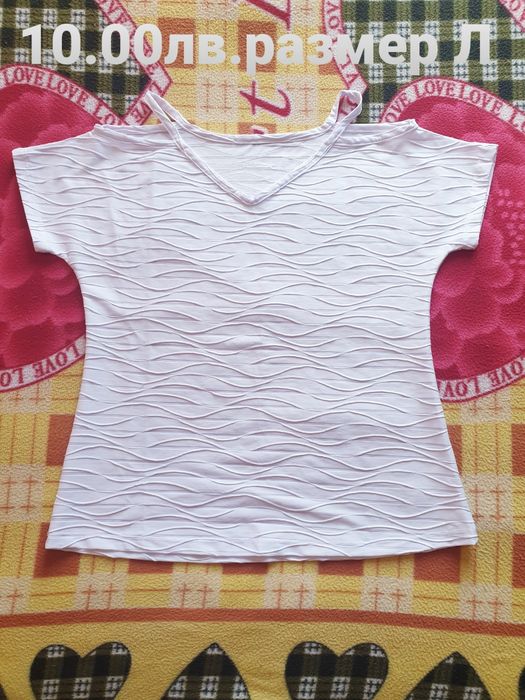 Дамски топове и блузки