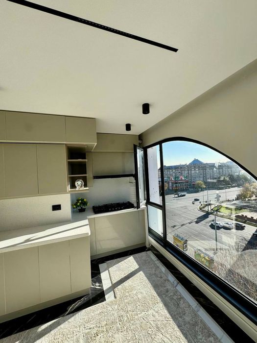 Продаётся квартира в Ул Афросиёб Ор Метро Ойбек