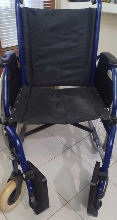 Продавам инвалидна количка-VERMEIREN
