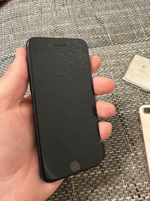 iPhone 7 – 32GB – baterie 100% – impecabil