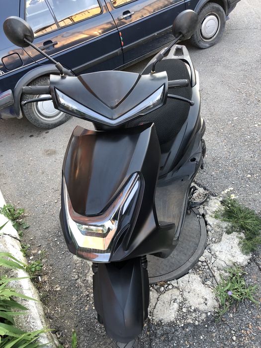 Продам скутор 50 куб