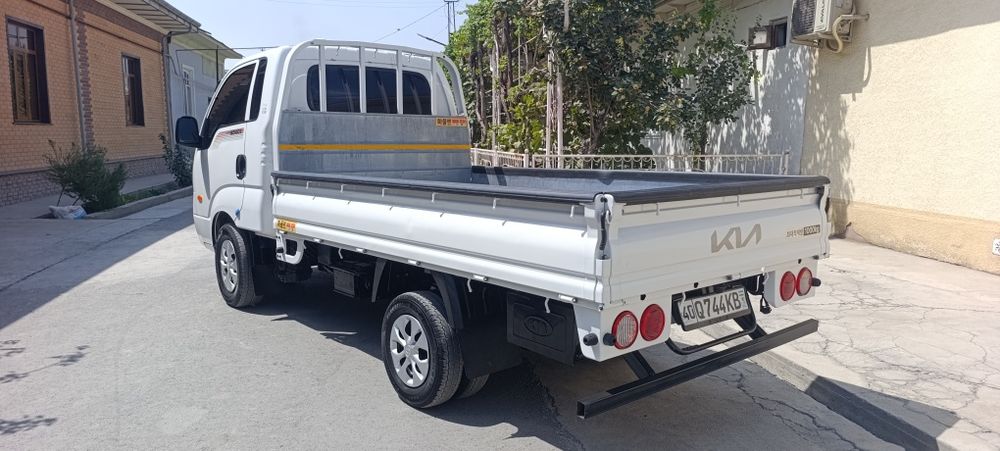 Kia bongo sotiladi 159 zavot propan