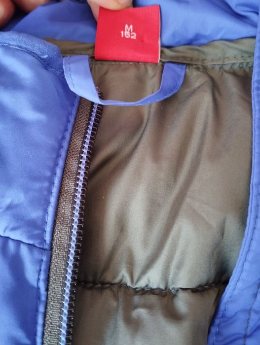 Продам куртку размер 152