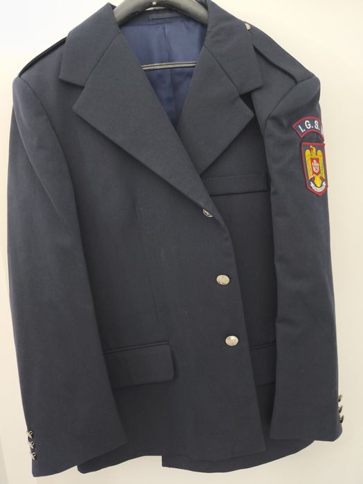 Costum reprezentare pompieri nou  nepurtat!.Mărimile 54 și 56 disponibile!