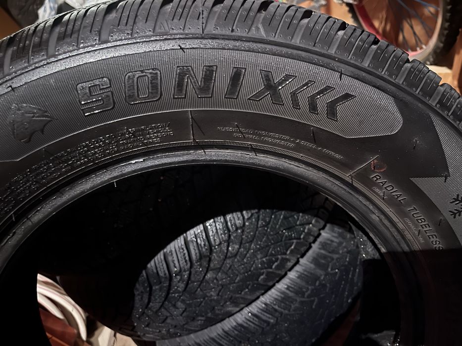 Продам зимние шины r16