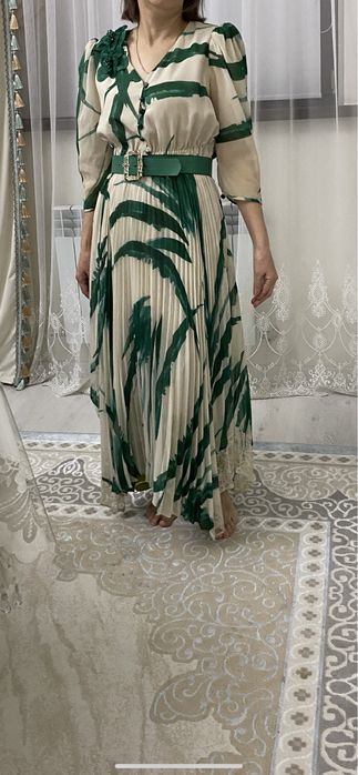 Продается  платье