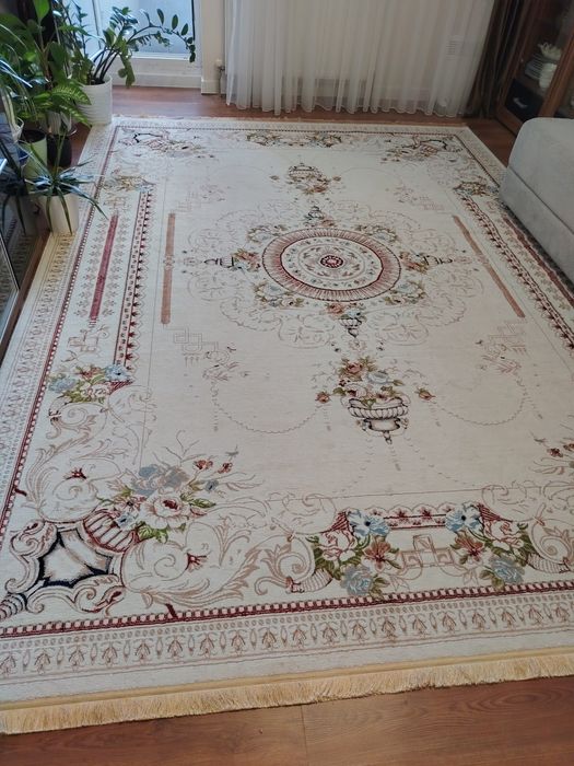 Продам ковер 35000