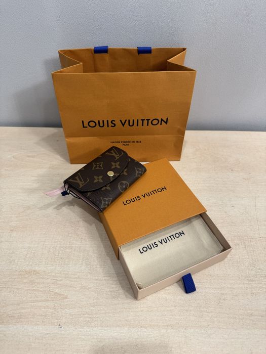 Продам женский кошелек Louis Vuitton