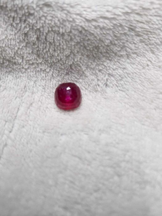Камни Рубин Натуралний