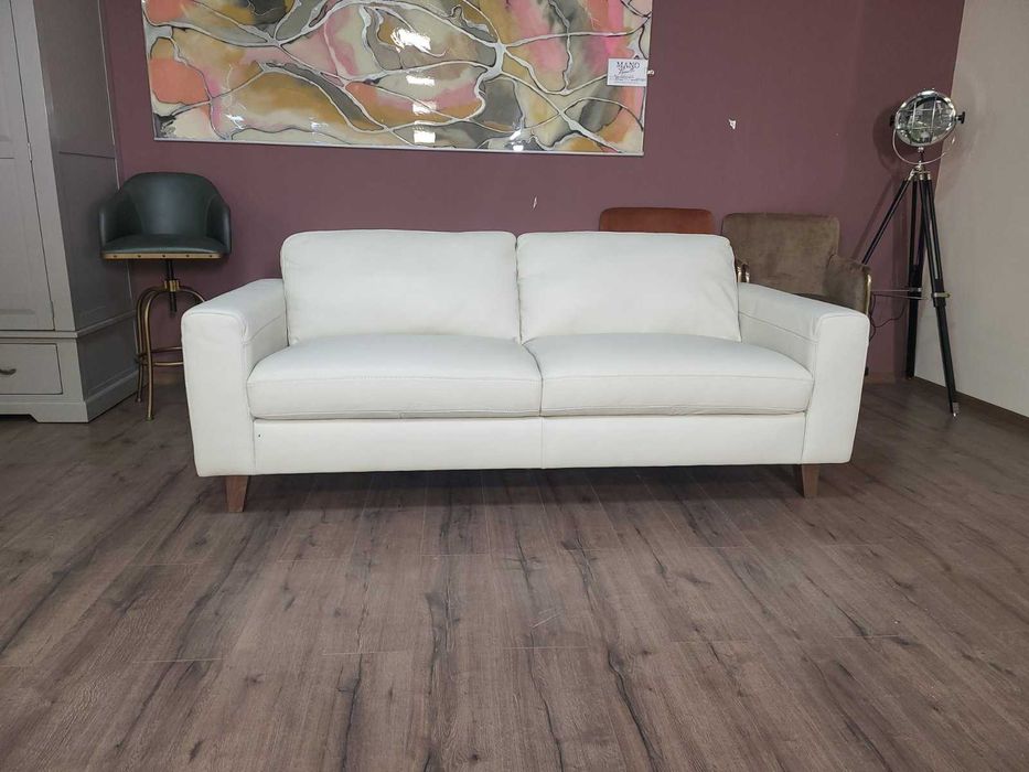 Италиански светло кремав кожен диван тройка "NATUZZI"