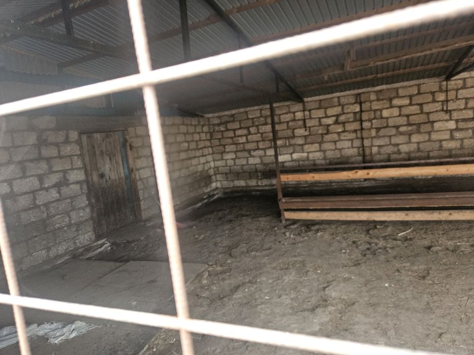 Дара тұрған жер үй сатылады