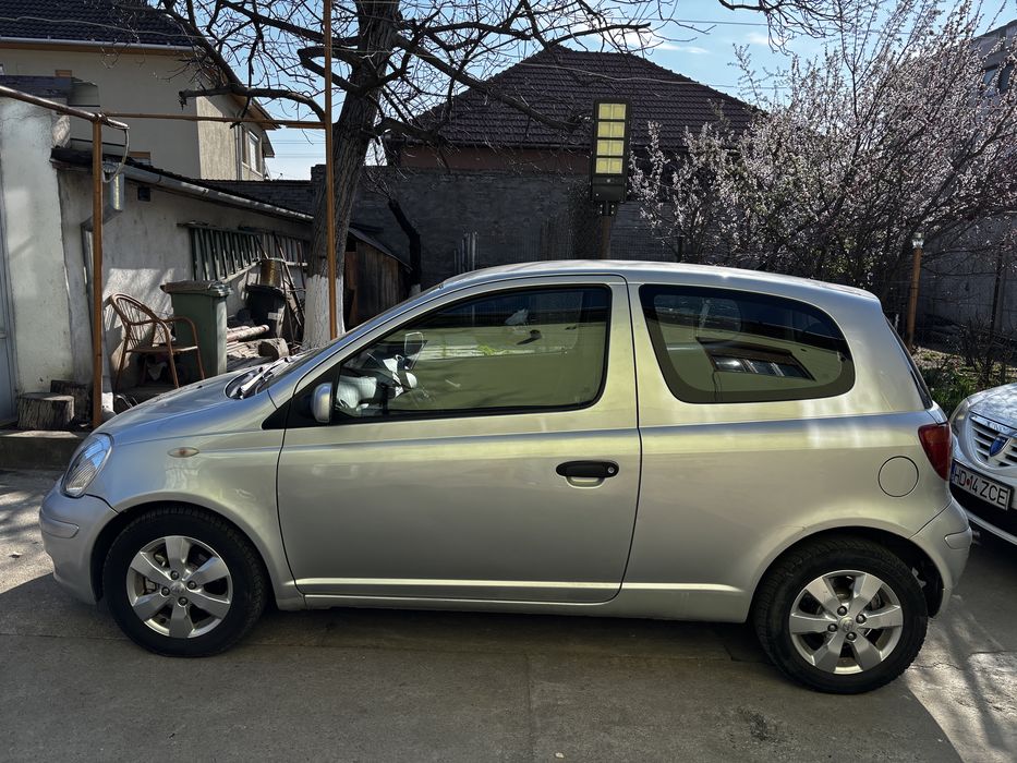 Toyota Yaris 2004