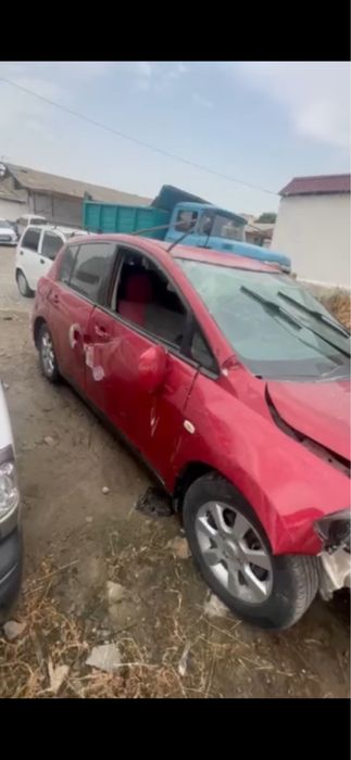 Sotiladi Nissan tida 2007 avariya dtp holat