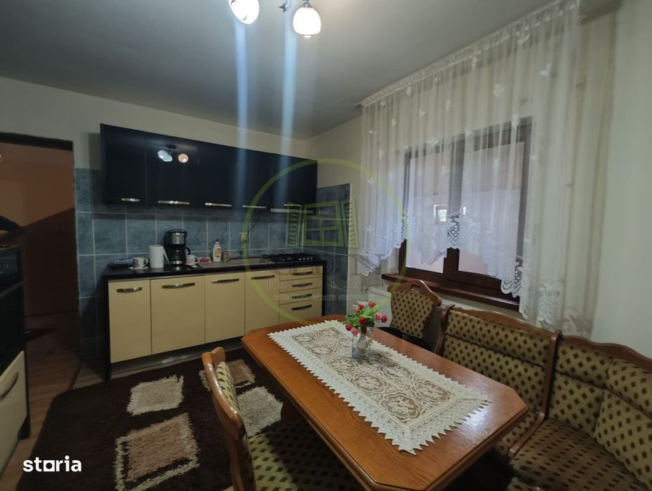 Casa 4 camere, teren 362 mp, Malu Mare