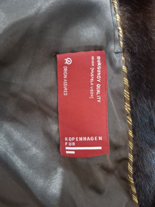 Продам норковую шубку.