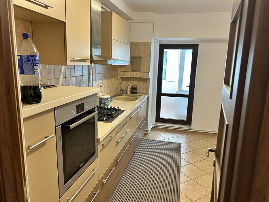Inchiriez apartament 3 camere Pacurari