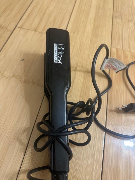 Продам выпрямитель для волос