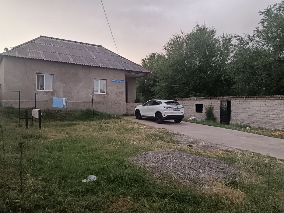 Уй сатылады багасын келисемиз