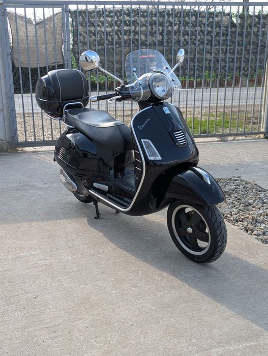 Vespa GTS 300  inmatriculata