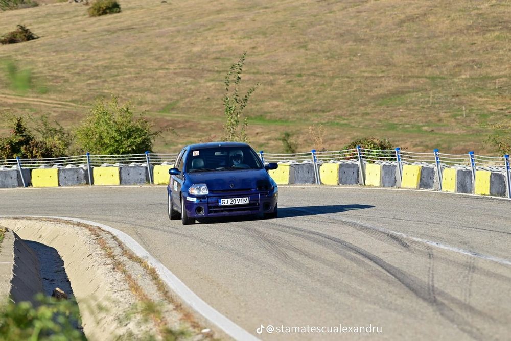 Vând clio 2 rs ph1