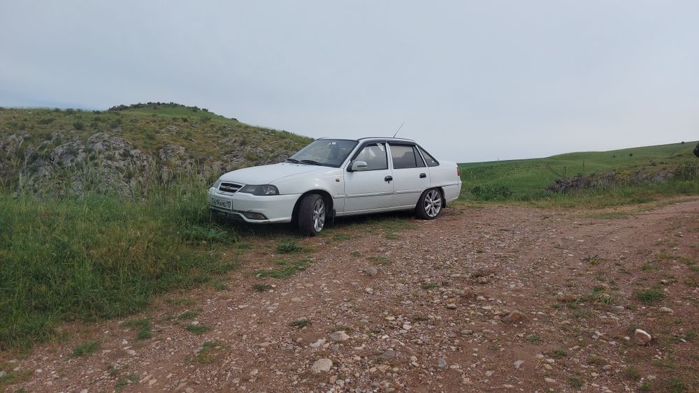 Daewoo нексия 2011
