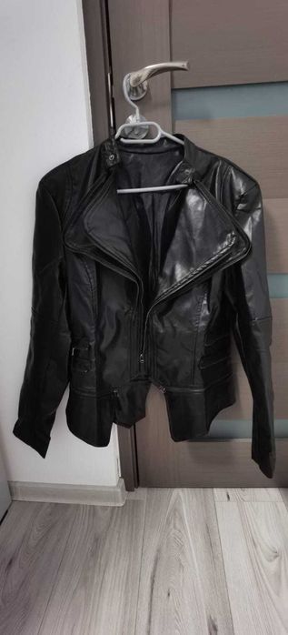 Geaca dama noua cambrata