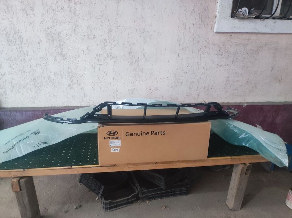 Фара  . Накладка бампера