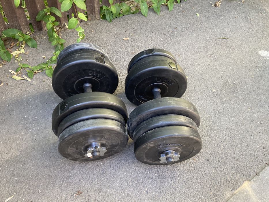 Gantere reglabile set 42 kg. 21 kg+21 k=42 kg noi pret promo 350 ron