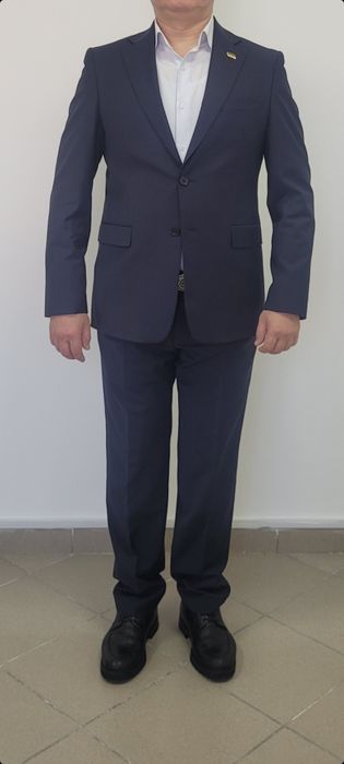 Продам костюм мужской