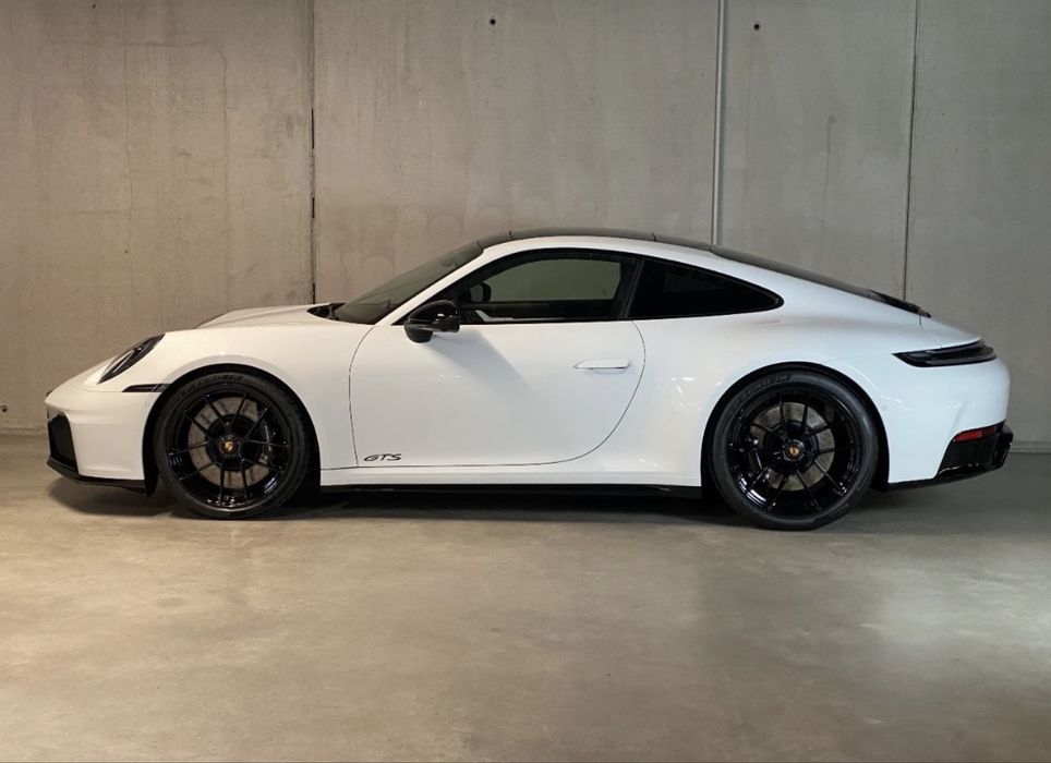 Porsche 911 Carrera 4 GTS 992.2 новый 2026