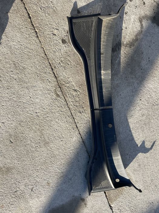 Grila stergatoare Volkswagen Passat b8 europa