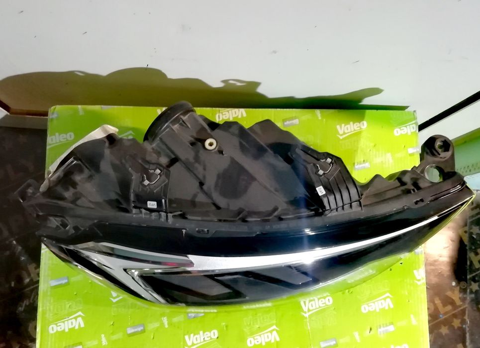 Фар фарове за Ауди А1 / Audi A1 Valeo FUL LED.