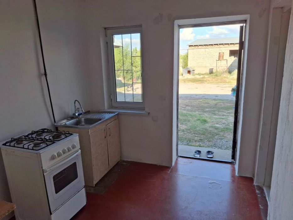 Продается времянка п образного строения