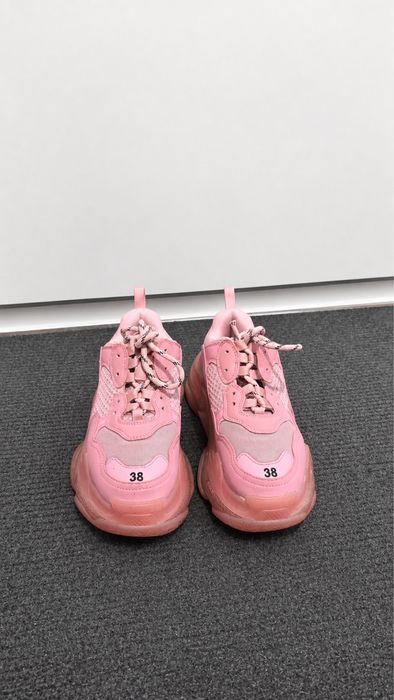 balenciaga triple s