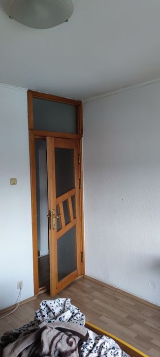 Vând apartament cu 3 camere zona Traian
