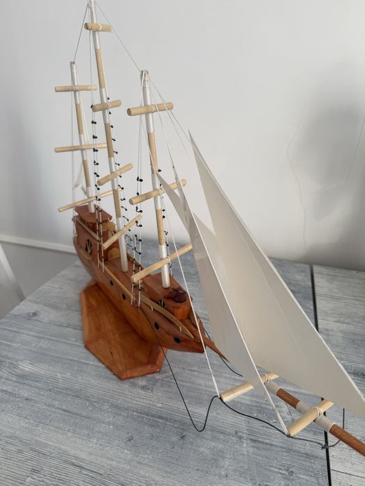 Корабль ручной работы