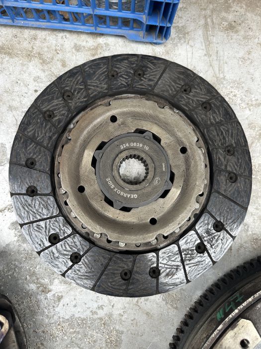 Volanta/ kit ambreiaj bmw n47/F10,F11,E90,E91,E92,E93,E87