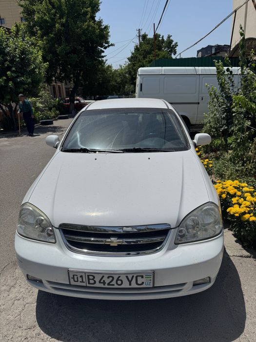 Lacetti 1.8 MT 2011