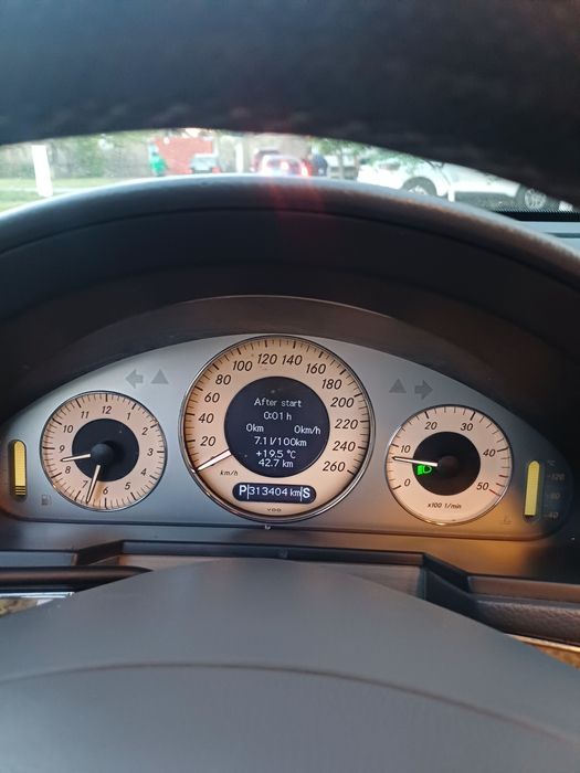 Mercedes E220 w211 PRET FIX!!!