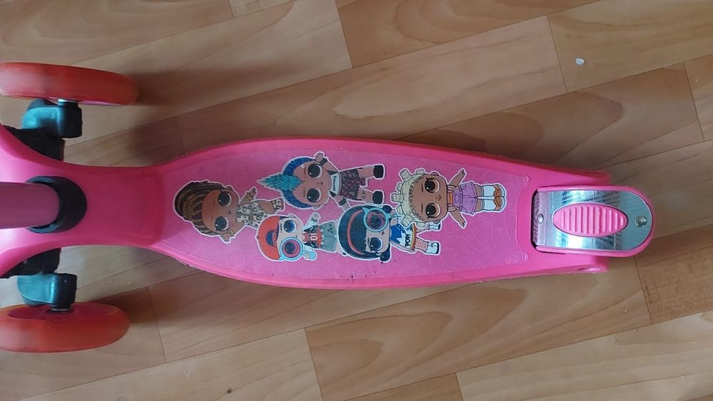 Продам самокат  детский от 5 до 8 лет