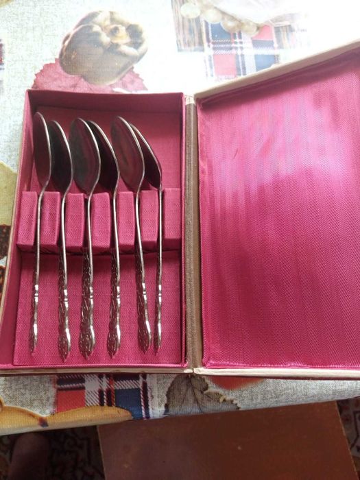 Набор кухонных ложек.