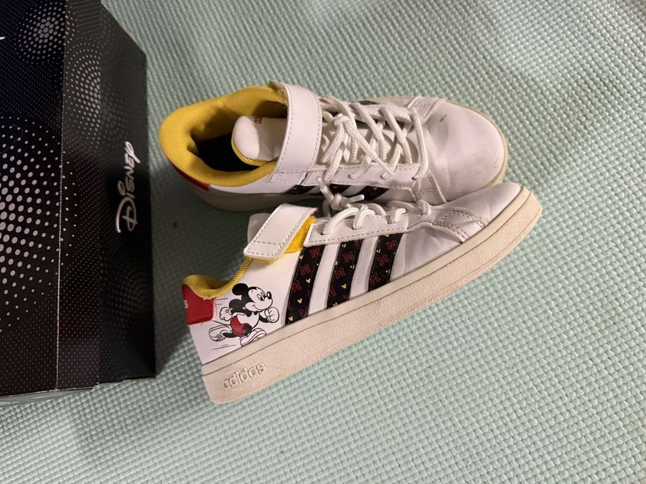 Детски обувки сандали , маратонки адидас 33