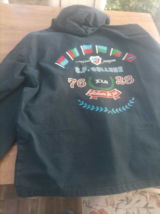 Мъжко леко спортно яке L